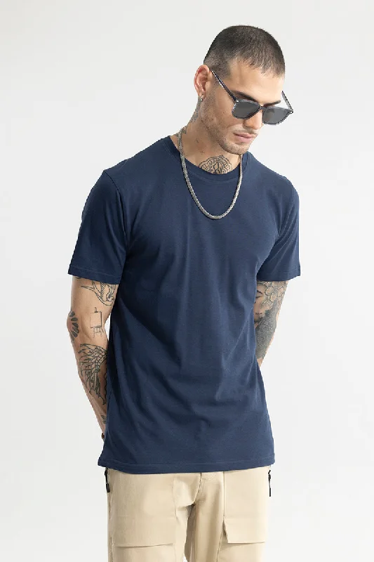 EasyEssentials Navy T-Shirt