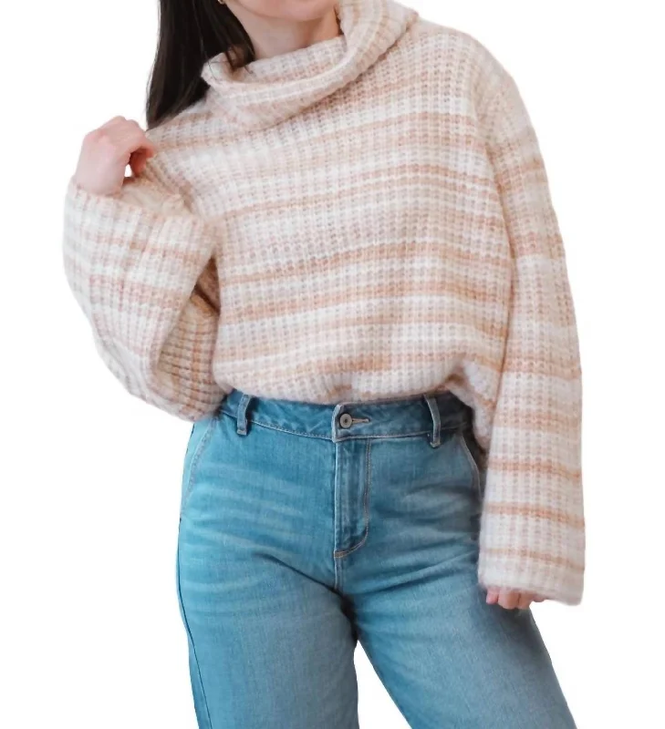 Loretta Turtleneck Sweater In Cream