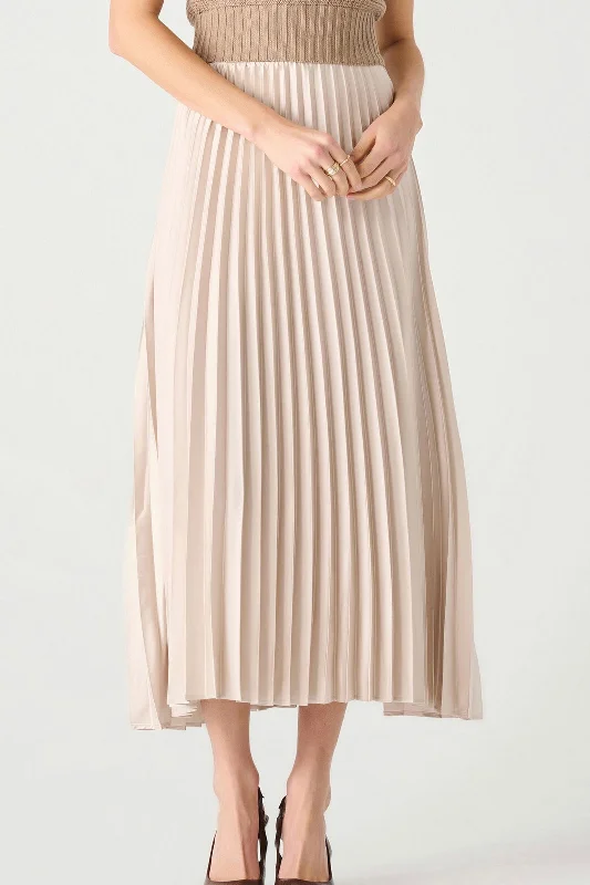 Champagne Pull On Pleated Skirt